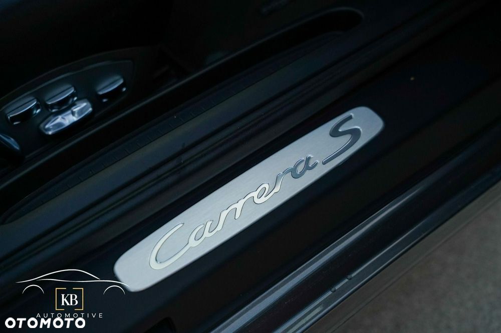 Porsche 911 Carrera S PDK - 30