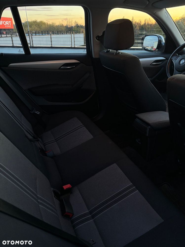 BMW X1 xDrive20d - 9