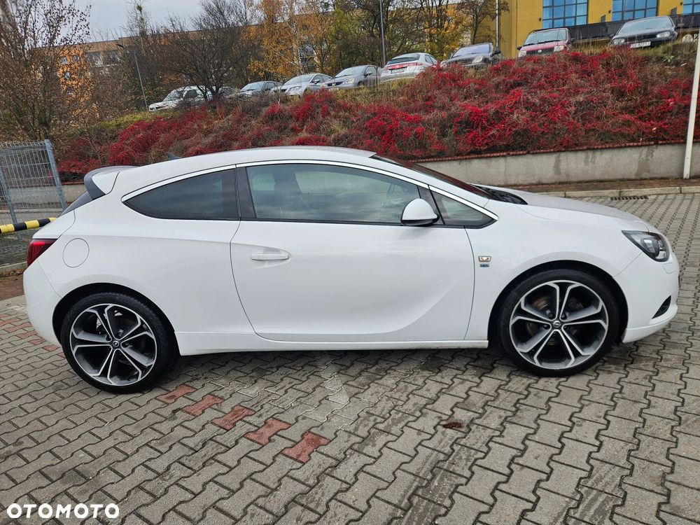 Opel Astra IV GTC 1.4 T Sport S&S EU6 - 5