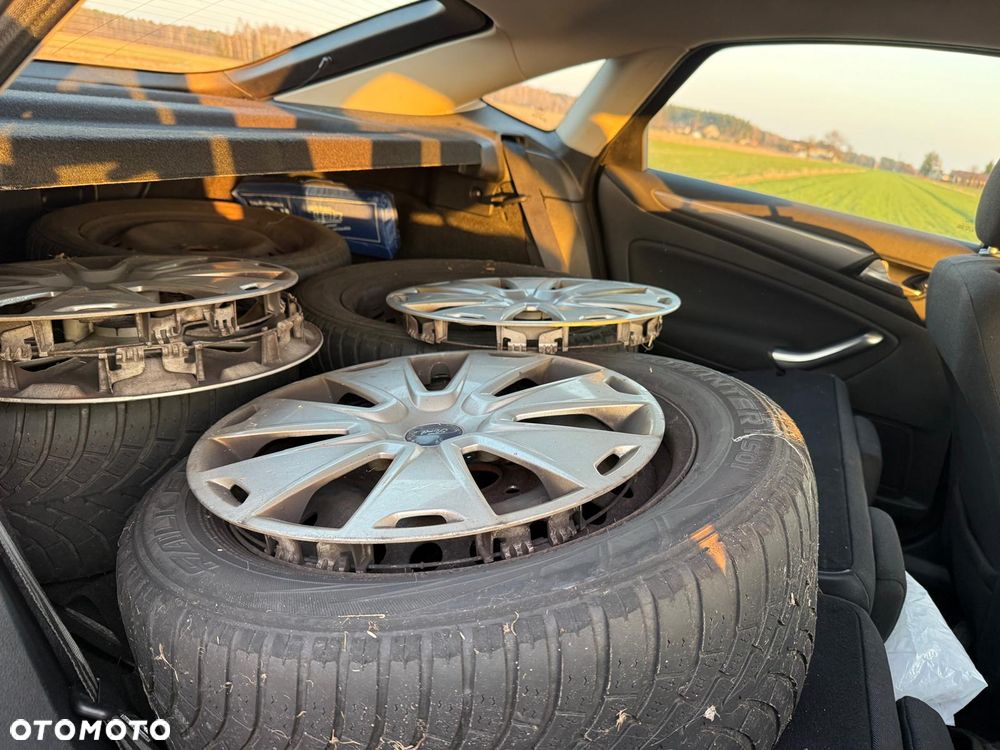 Ford Mondeo 2.0 S - 11