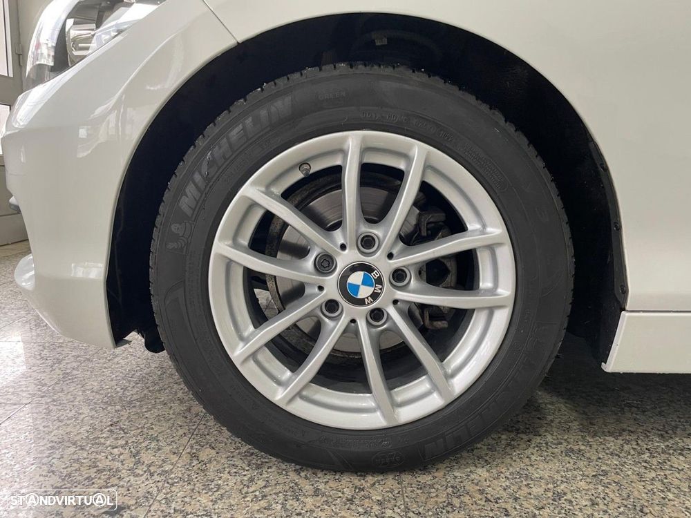 BMW 116 d Line Luxury Auto - 23
