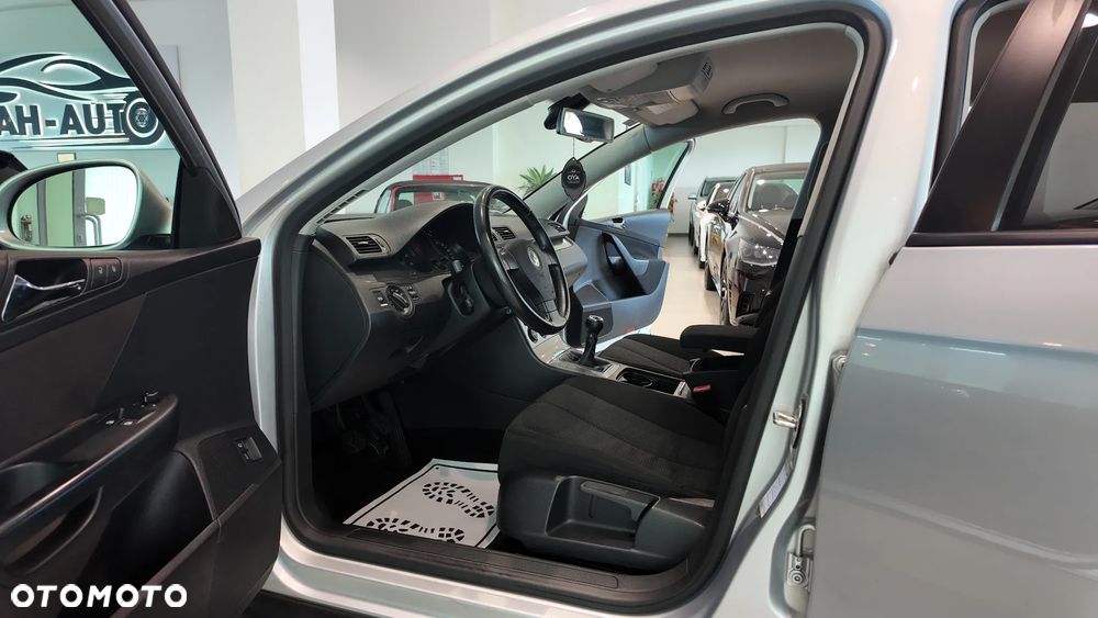 Volkswagen Passat 1.4 TSI Comfortline - 24