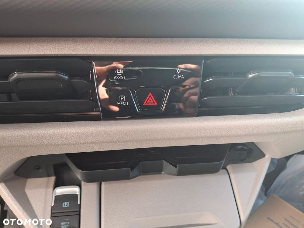 Volkswagen Multivan 2.0 TDI L2 Family DSG - 29