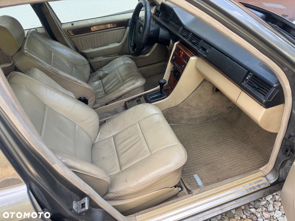 Mercedes-Benz W124 (1984-1993) - 16