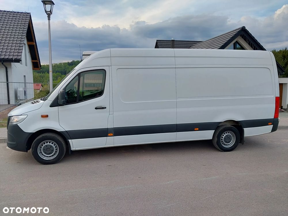 Mercedes-Benz Sprinter - 2