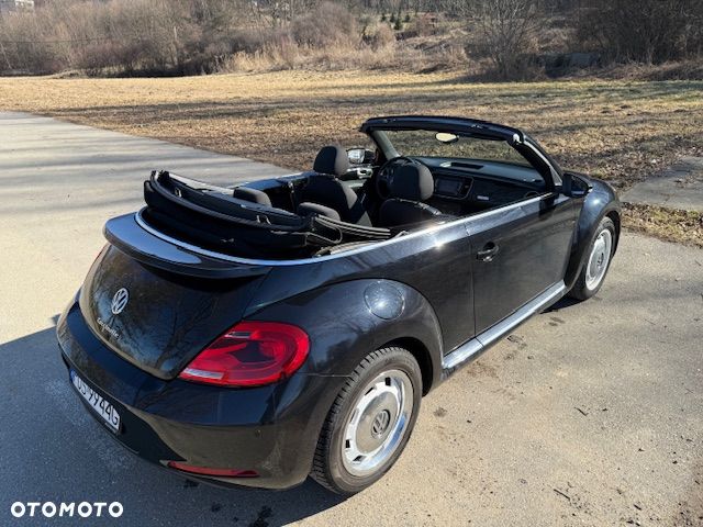 Volkswagen Beetle 1.6 TDI DPF Blue Motion Technologie Design - 12
