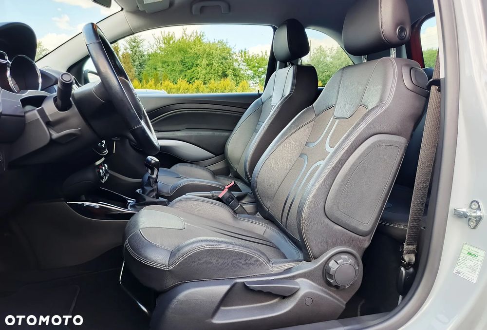 Opel Adam 1.4 Turbo S - 2