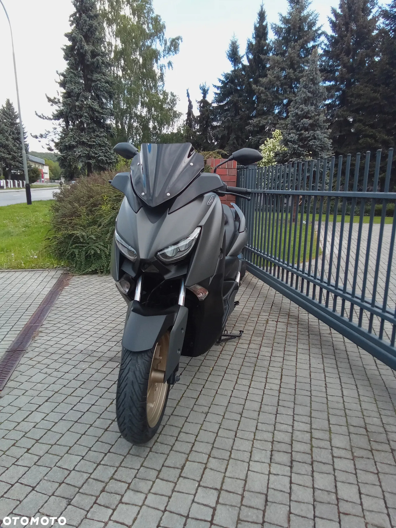 Yamaha X-max - 9