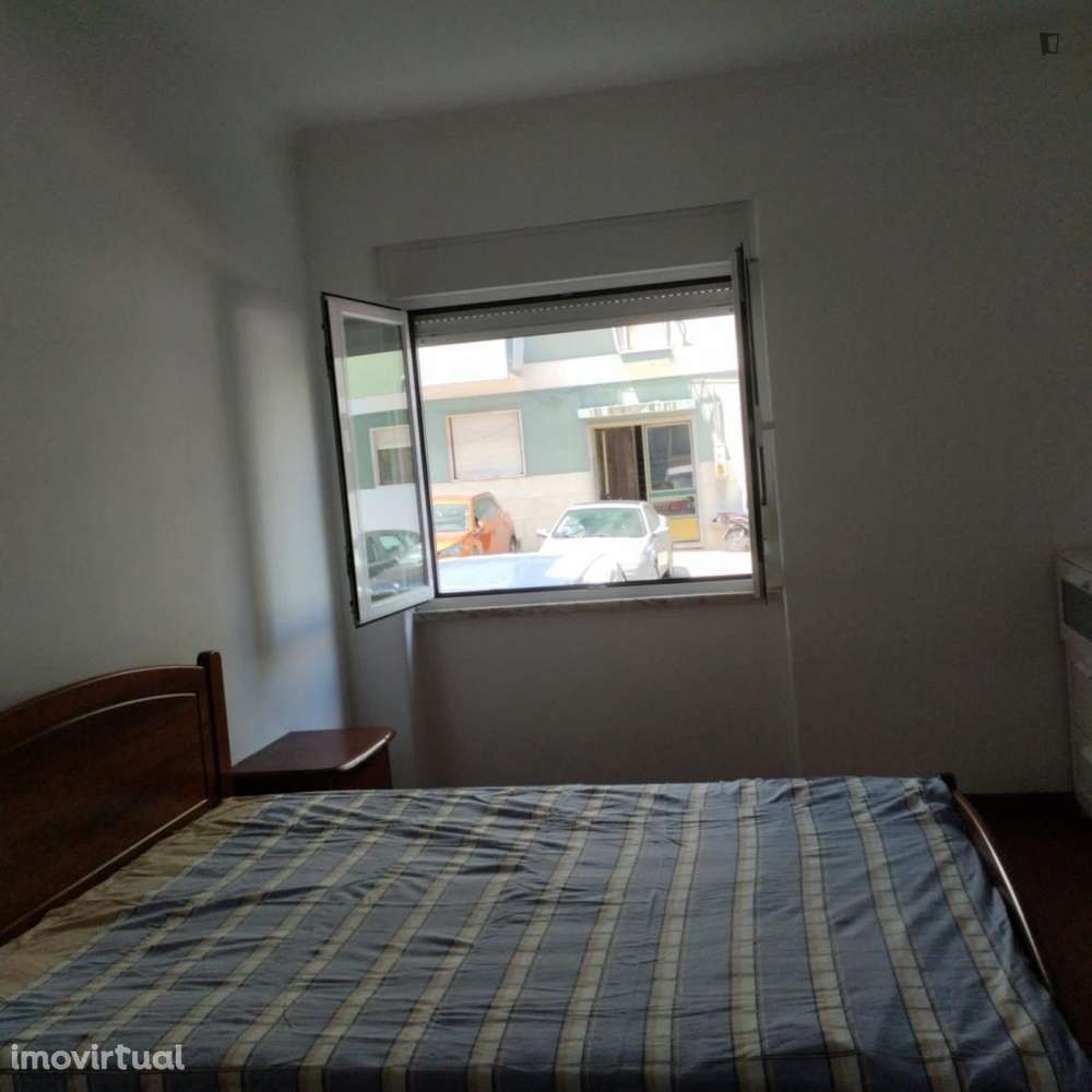 Quarto - localizado em Setubal - Grande imagem: 5/10