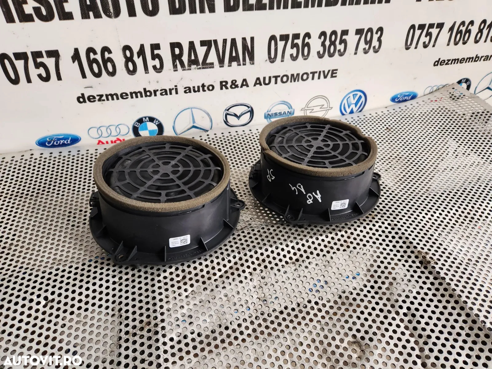 Boxa Difuzor Stanga Dreapta Spate Audi A8 D4 4H An 2010-2011-2012-2013-2014-2015-2016-2017 Motor CLA 3.0 Diesel Euro 5 Quattro Cod 4H0035411 - Dezmembrari Arad - 2