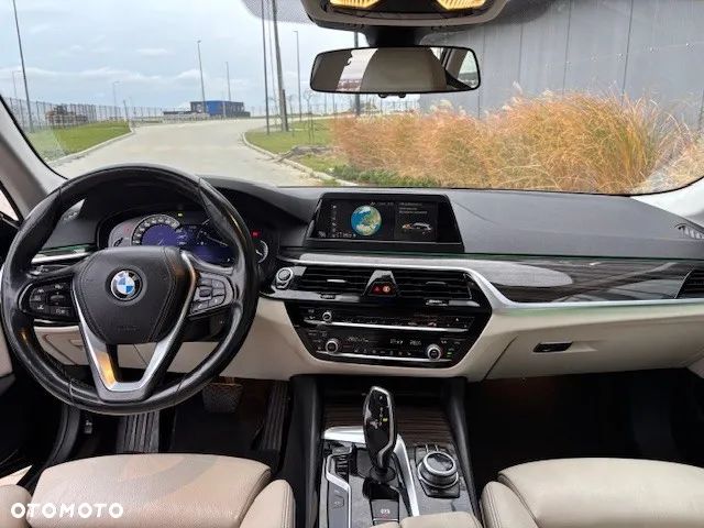 BMW Seria 5 520d Luxury Line - 23