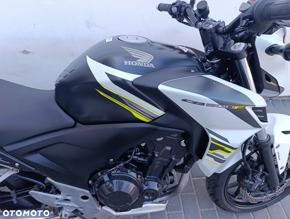 Honda CB - 23