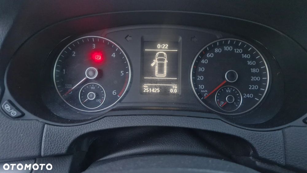 Volkswagen Sharan 2.0 TDI 4Motion BlueMotion Technology Highline - 24