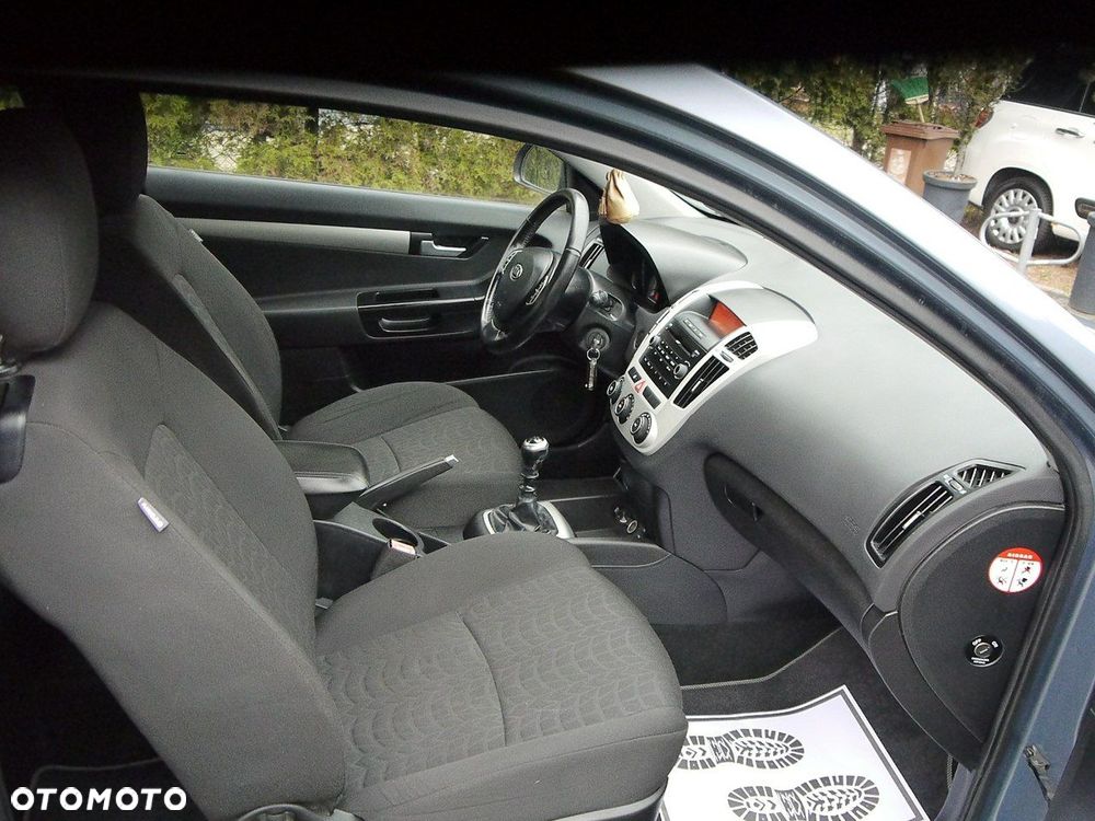 Kia ProCeed - 23