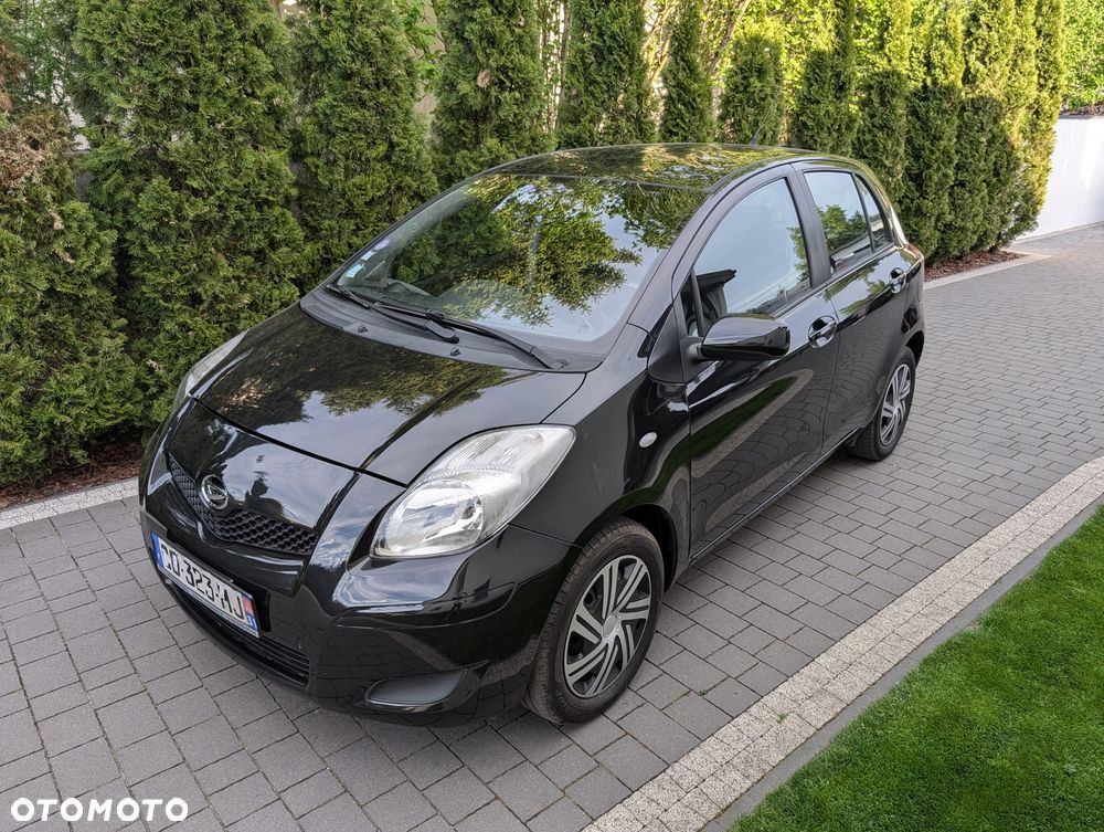 Toyota Yaris - 16