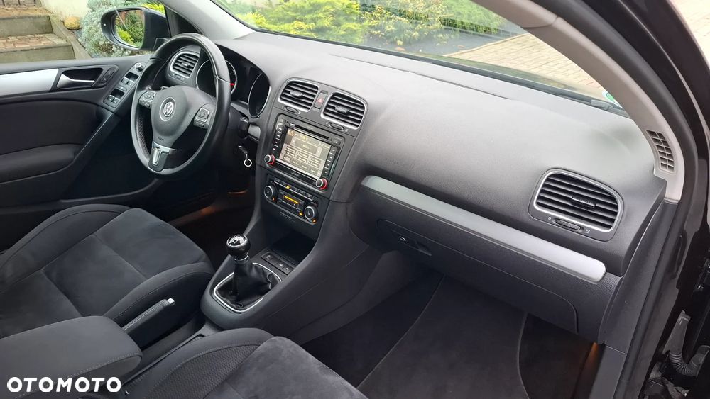 Volkswagen Golf 2.0 TDI DPF Highline - 10