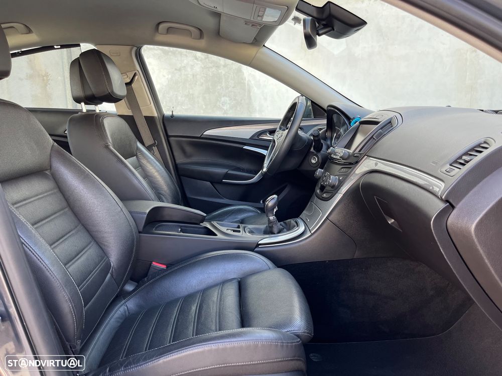 Opel Insignia 2.0 CDTI executive S/S - 35