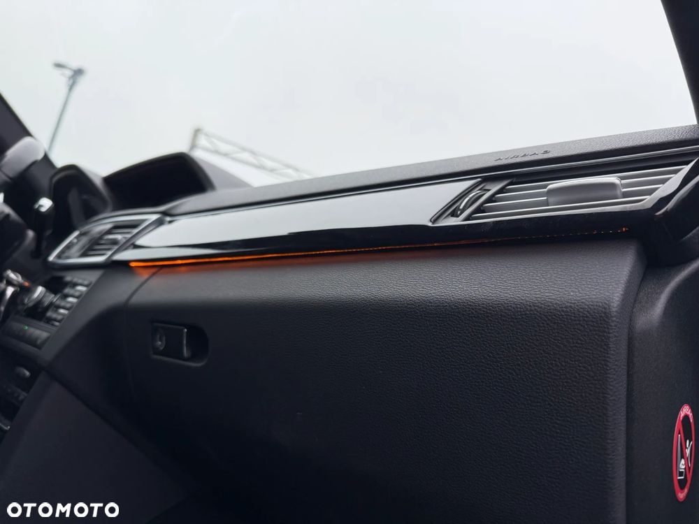 Mercedes-Benz Klasa E 350 4Matic 7G-TRONIC - 30