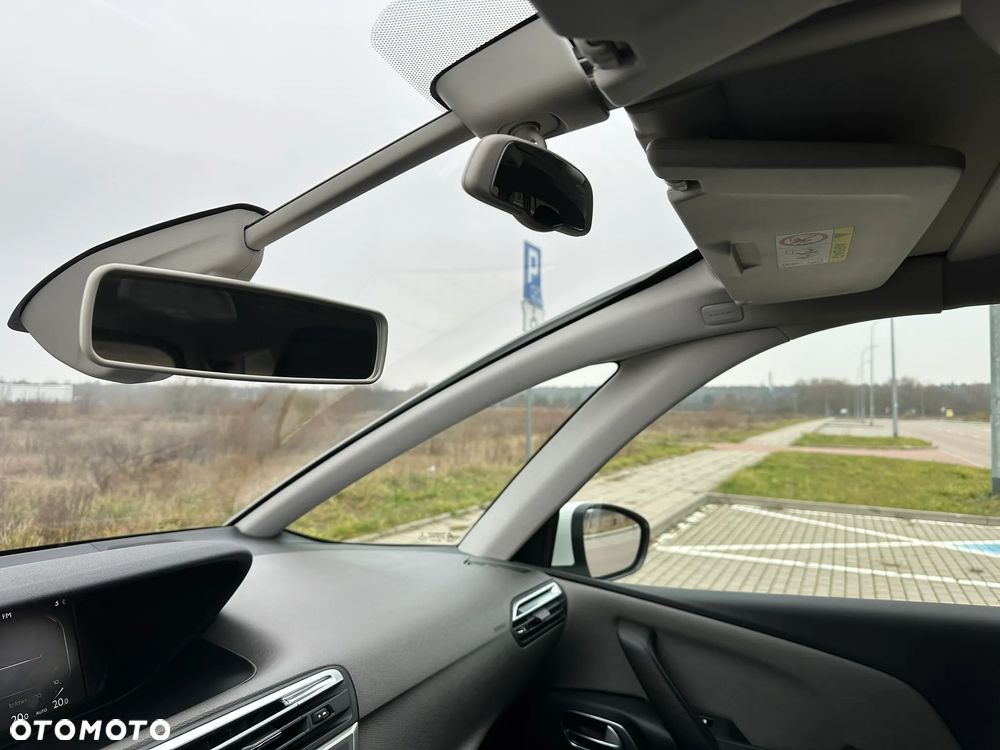 Citroën C4 Picasso e-HDi 115 Intensive - 13