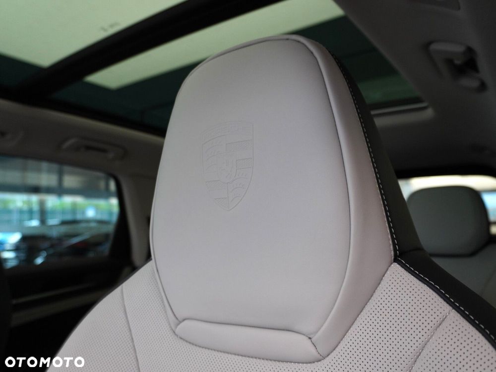 Porsche Cayenne Black Edition - 25