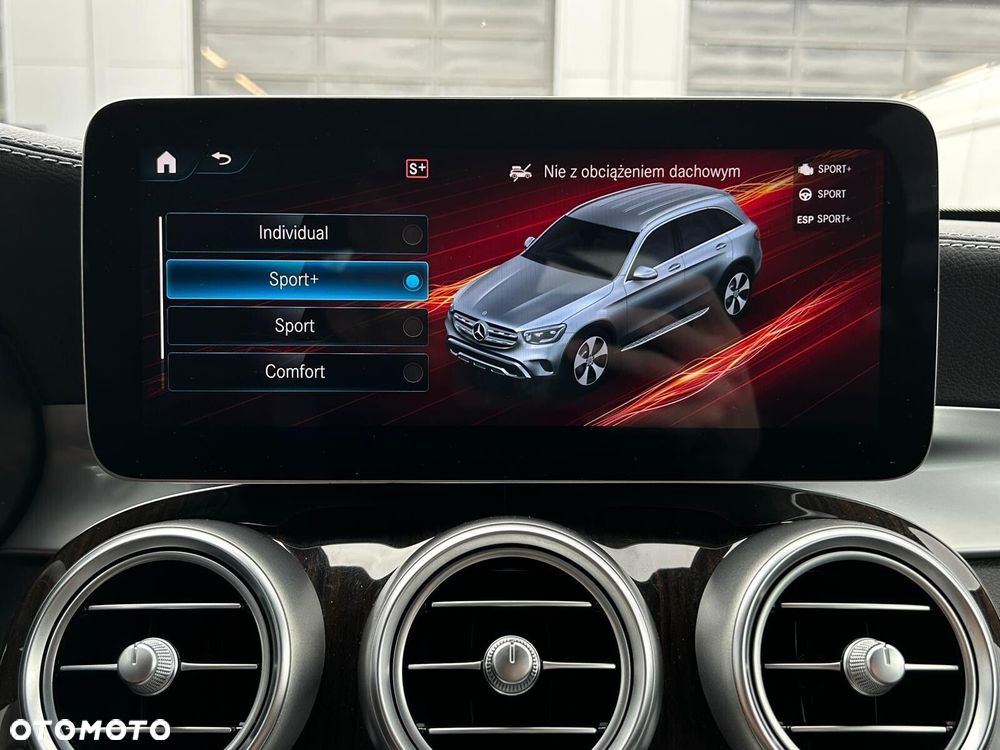 Mercedes-Benz GLC - 30