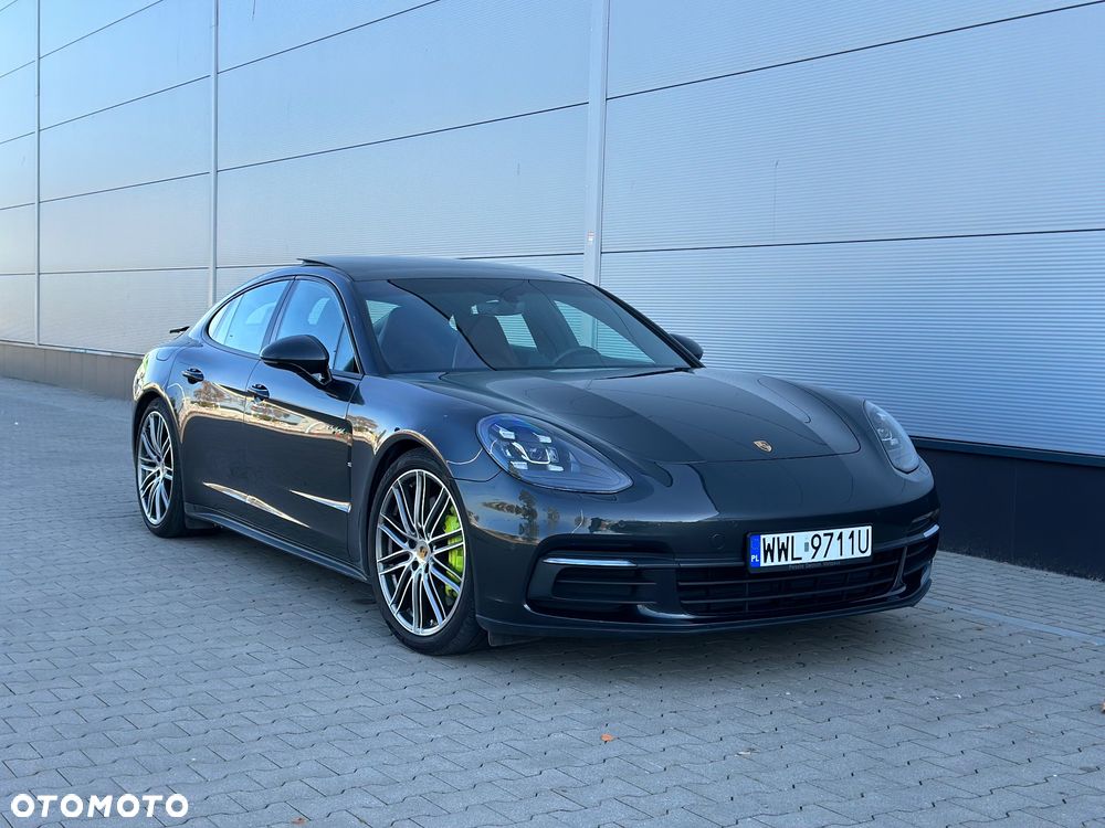 Porsche Panamera 4 E-Hybrid Platinum Edition - 1