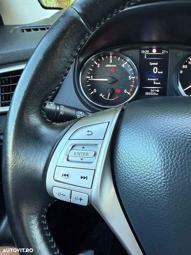 Nissan Qashqai 1.5 DCI TEKNA - 21