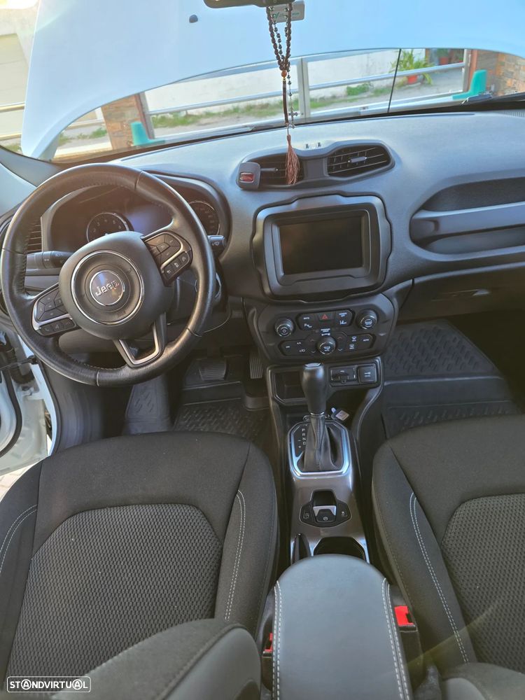 Jeep Renegade - 18