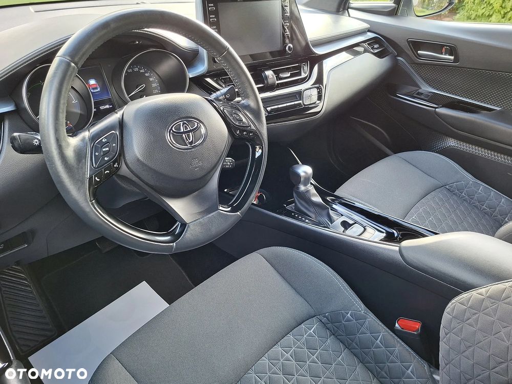 Toyota C-HR - 21