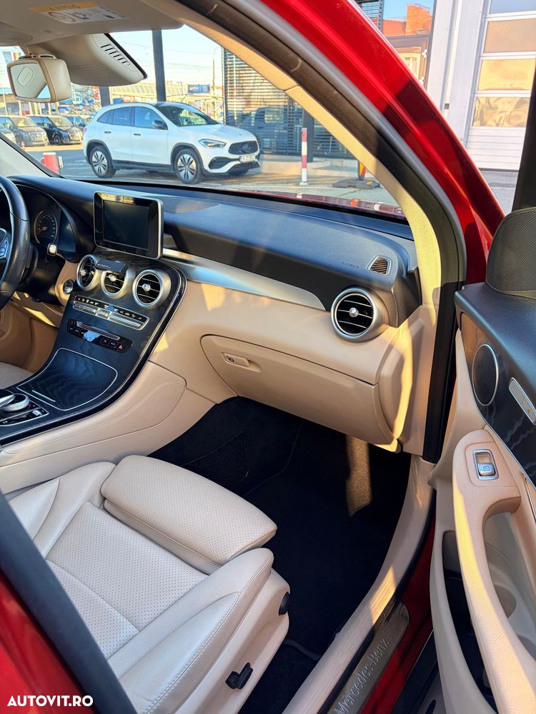 Mercedes-Benz GLC - 12