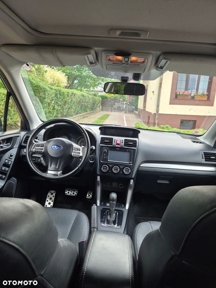 Subaru Forester 2.0XT Platinum Lineartronic - 22
