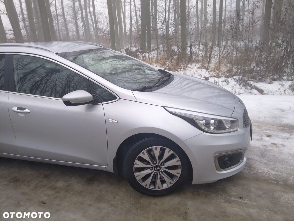 Kia Ceed 1.6 GDI Smart Plus - 6
