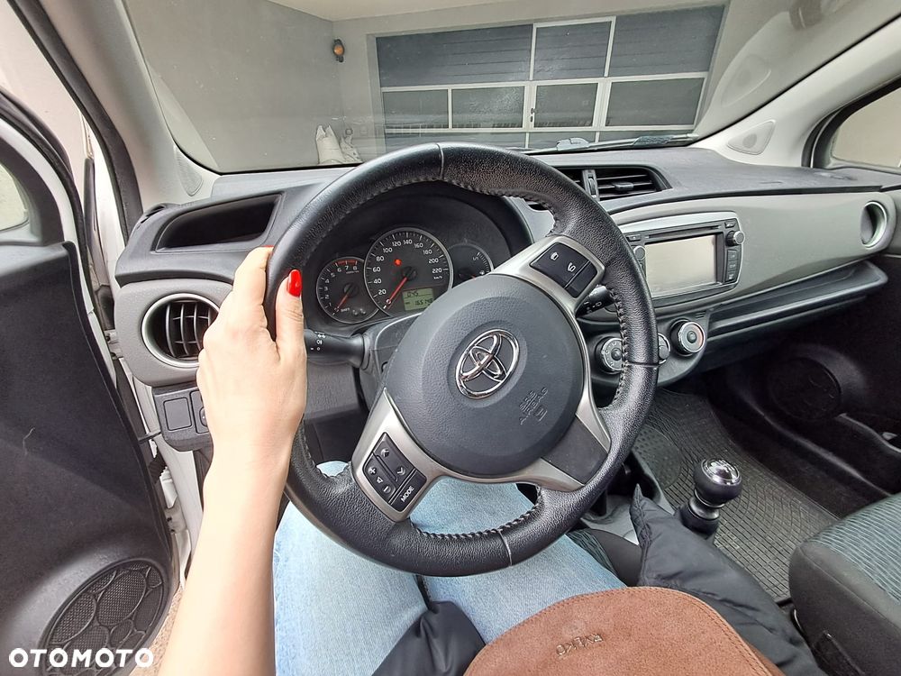 Toyota Yaris - 8