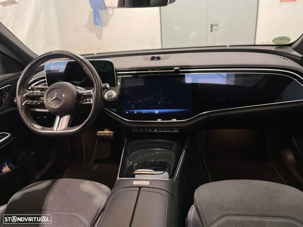 Mercedes-Benz E 300 de 4Matic 9G-TRONIC AMG Line - 3