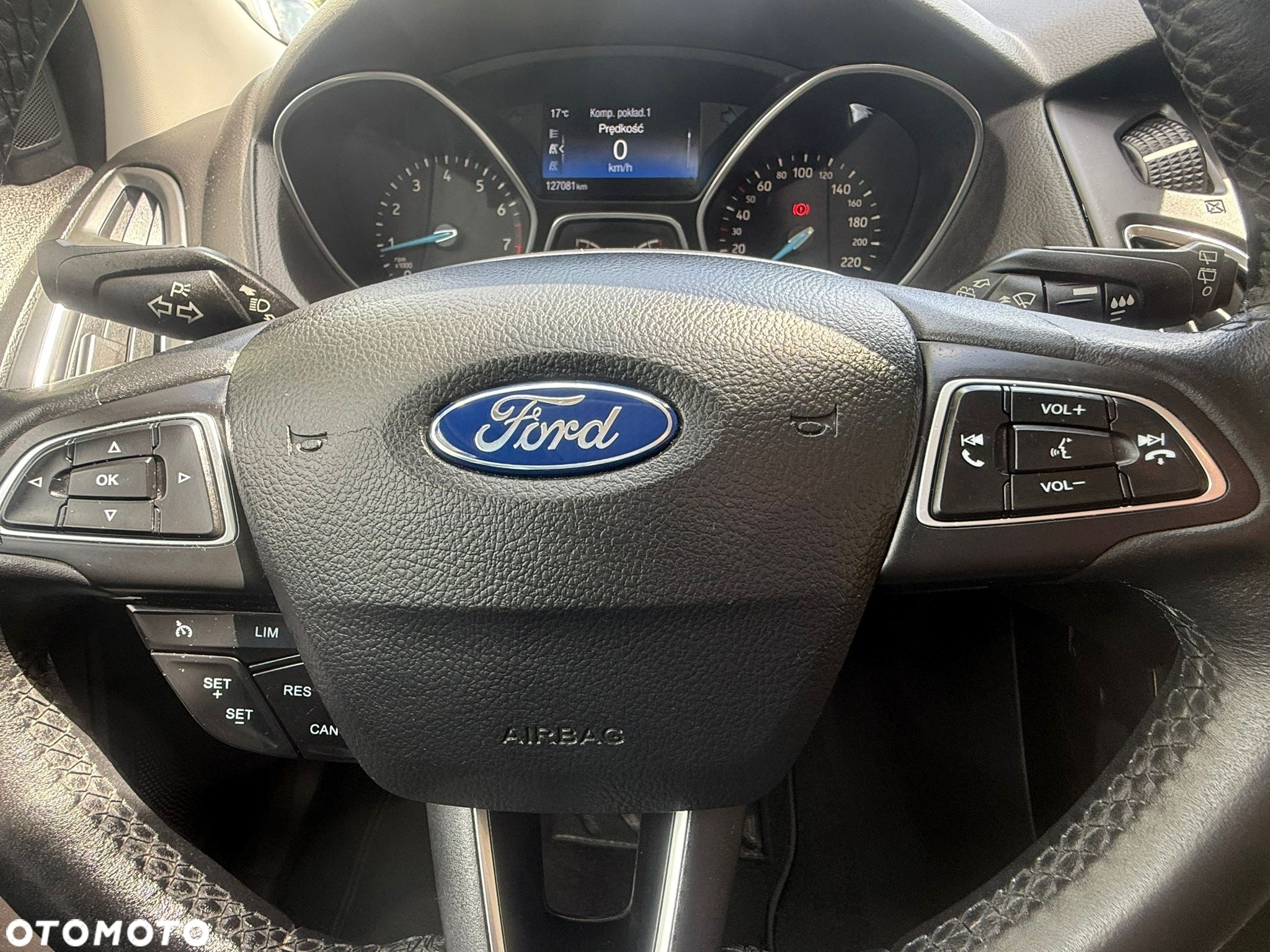 Ford Focus 1.0 EcoBoost Start-Stopp-System TITANIUM X - 24