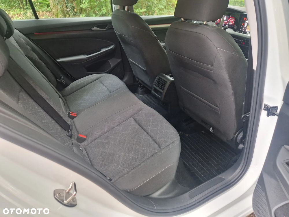 Volkswagen Golf 1.5 TSI EVO Life - 27