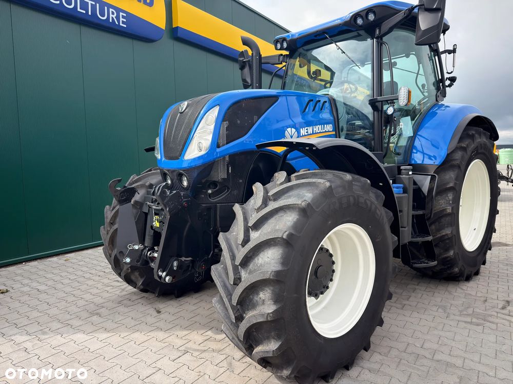 New Holland T7.215S