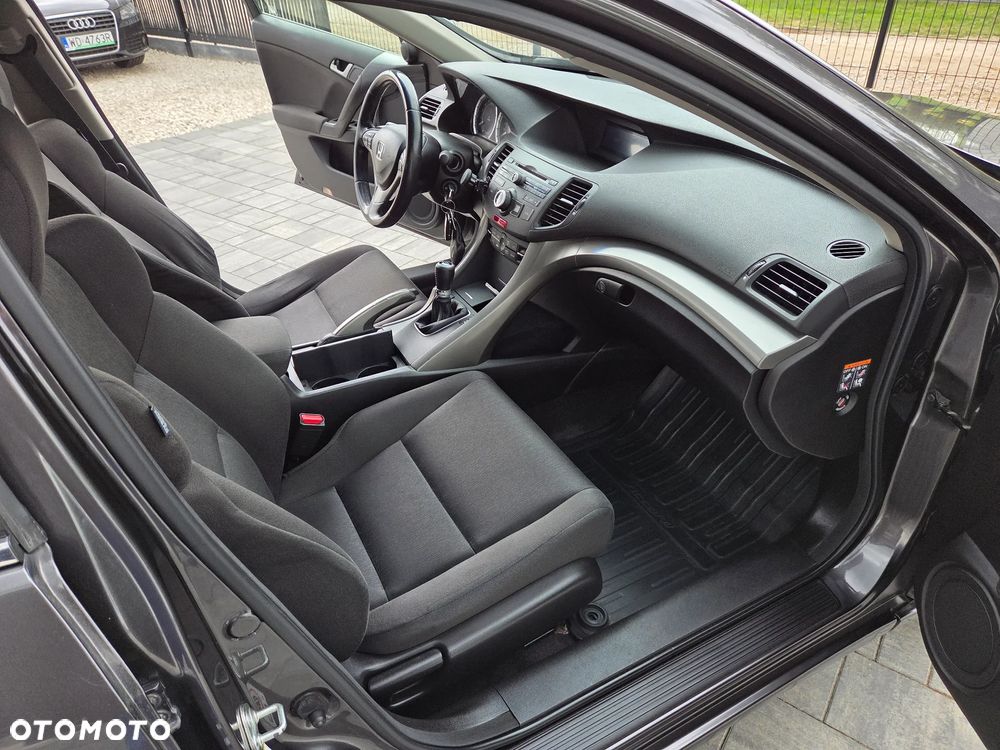Honda Accord 2.0 Elegance - 21