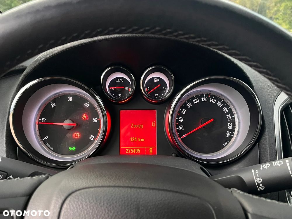 Opel Astra 2.0 CDTI DPF Cosmo - 25