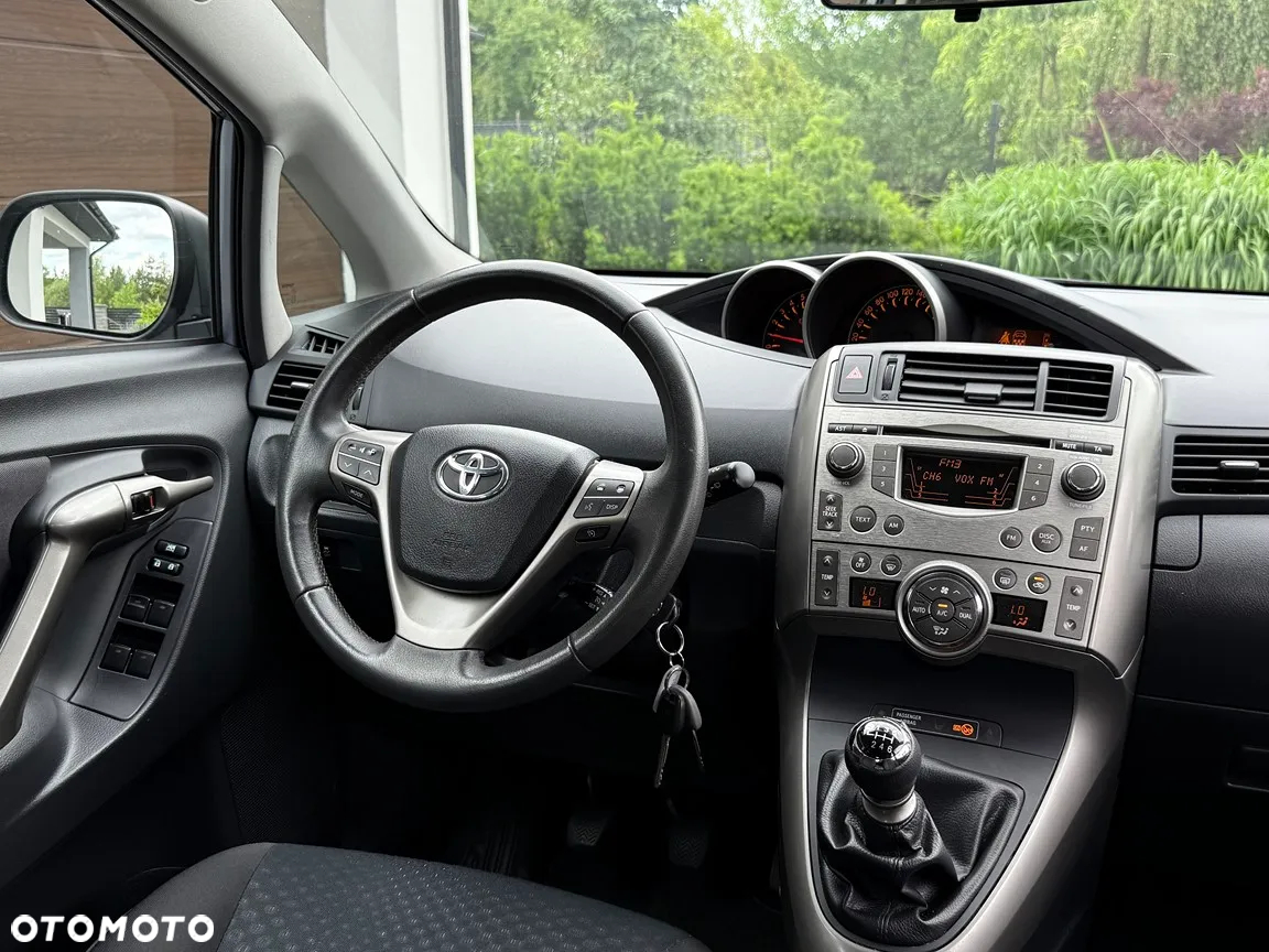 Toyota Verso 1.8 Edition - 25