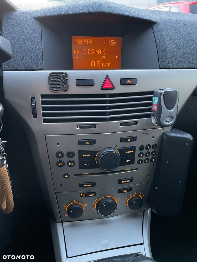 Opel Astra 1.6 Enjoy - 11