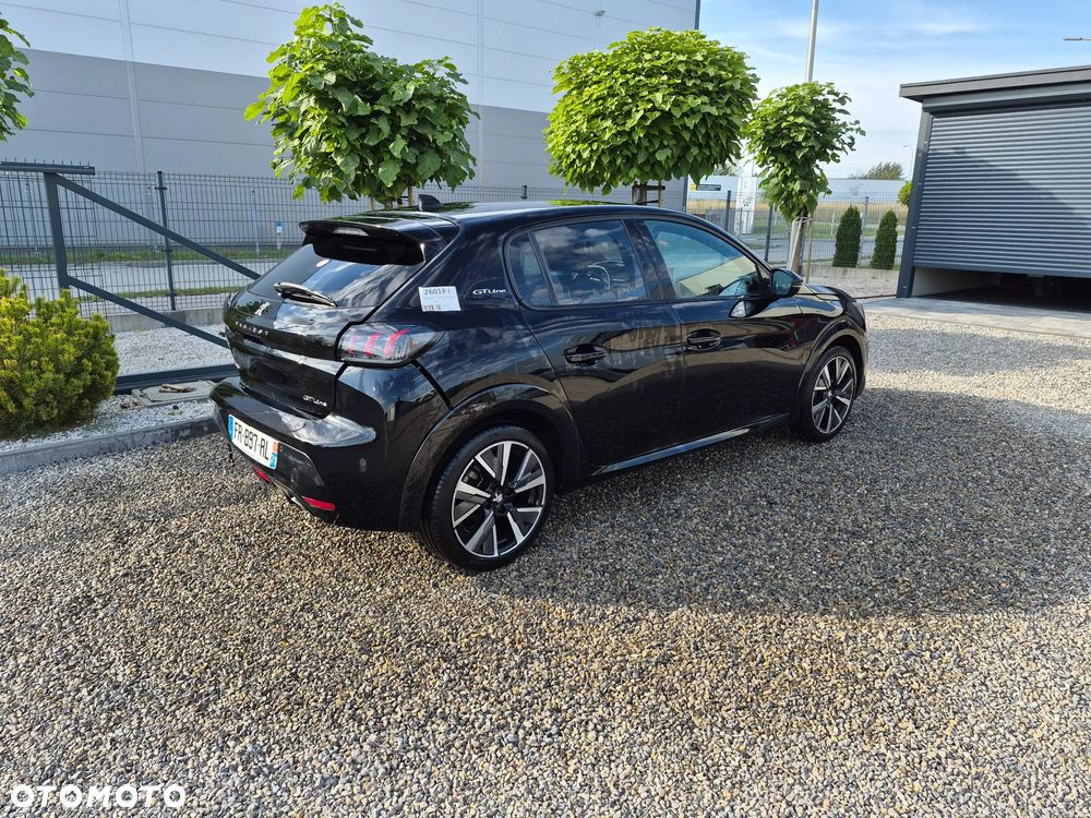 Peugeot 208 2020 photo 3