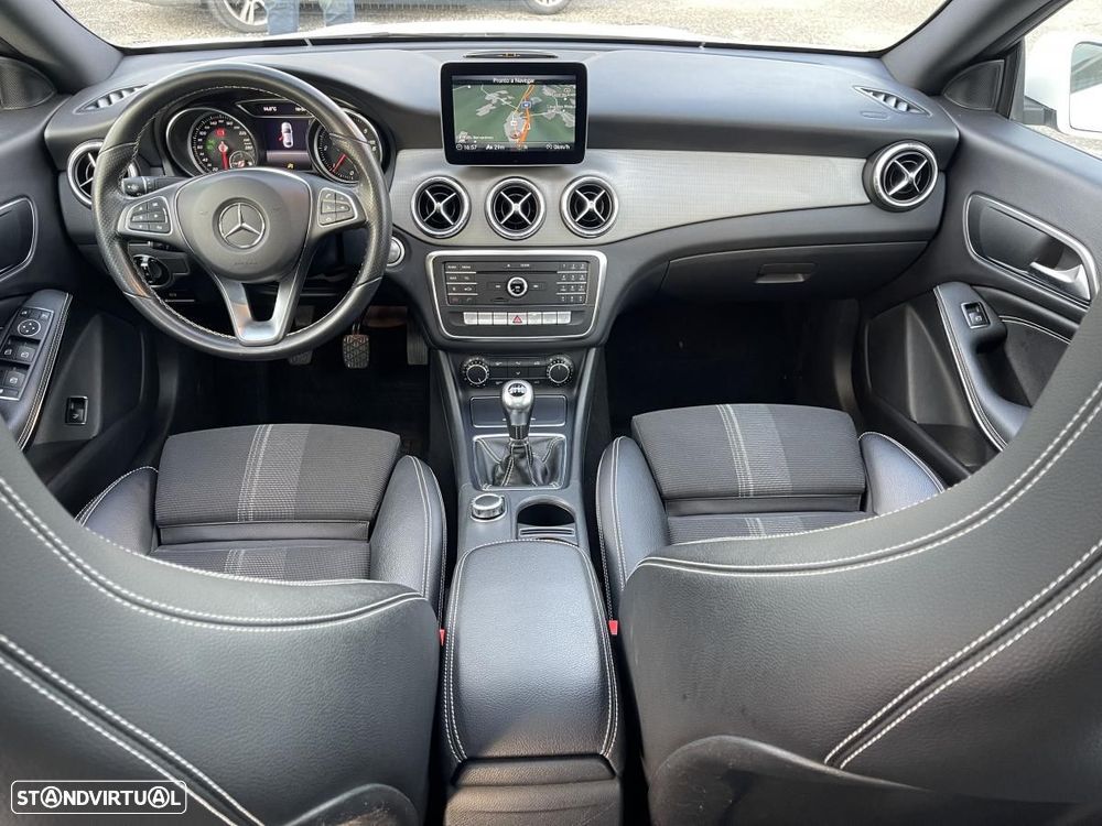 Mercedes-Benz CLA 180 d Peak Edition - 23