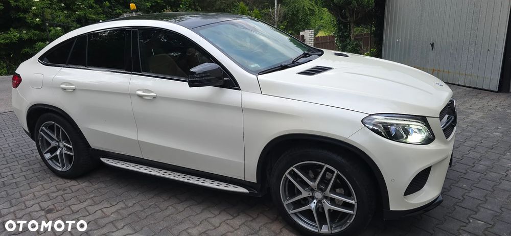 Mercedes-Benz GLE - 24