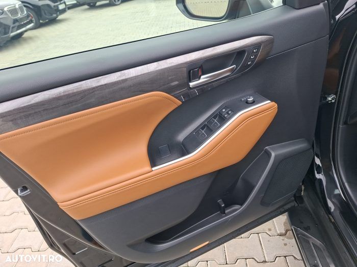 Toyota Highlander 2.5 L Hybrid Dynamic Force 248CP Luxury Metallic - 6