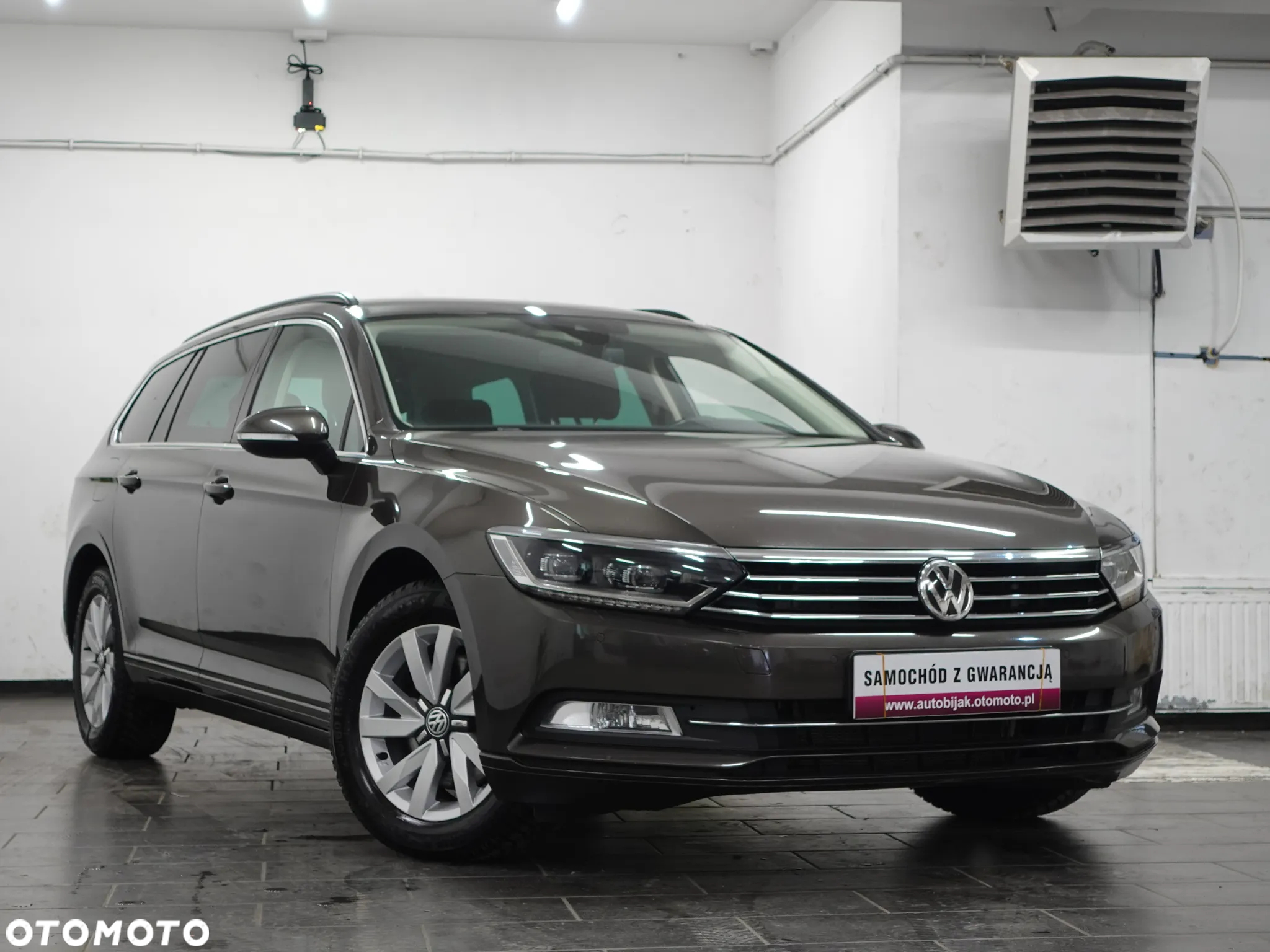 Volkswagen Passat 2.0 TDI BMT Comfortline - 12