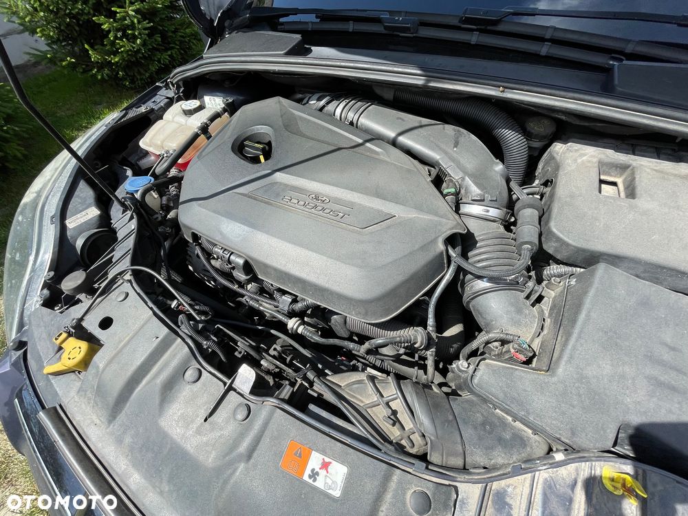 Ford Focus 1.6 EcoBoost Titanium - 12