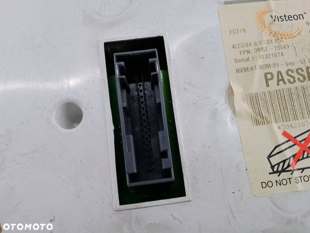 LICZNIK FORD FOCUS C-MAX 3M5T-10849-EJ 1.6 16V - 4