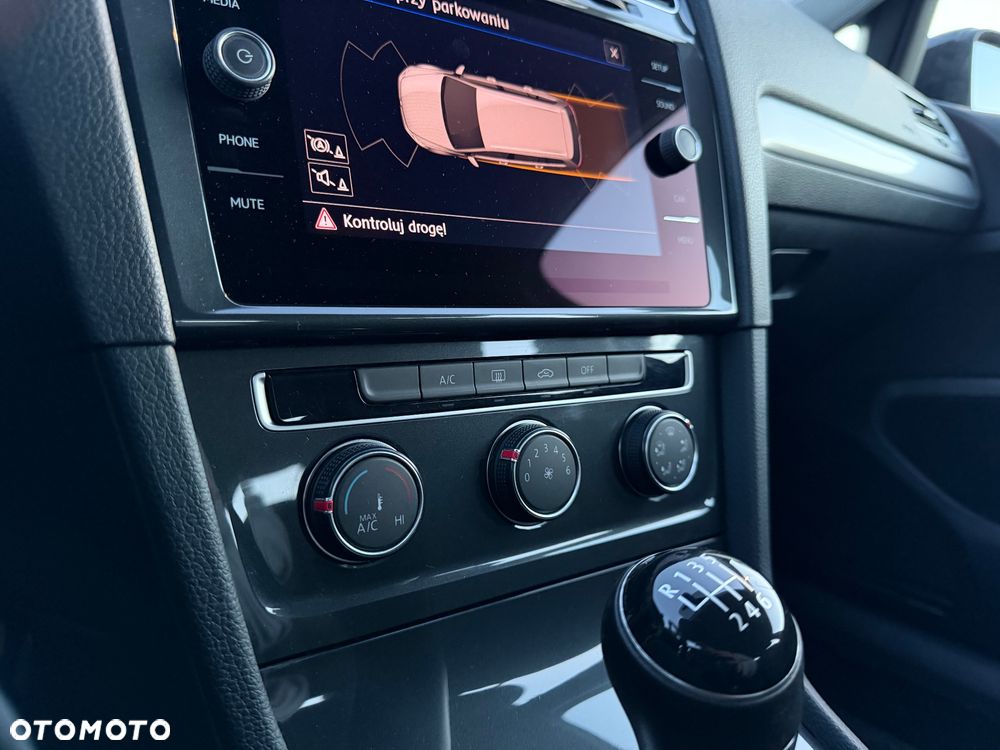 Volkswagen Golf 1.0 TSI Trendline - 15