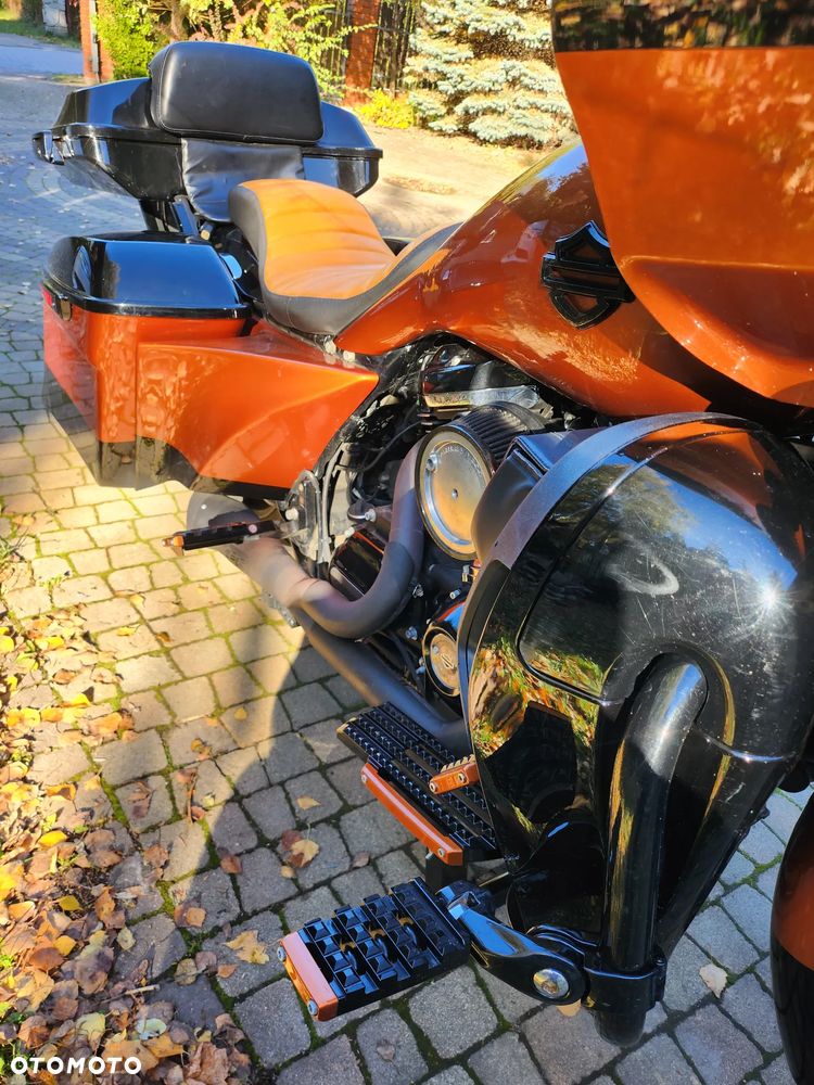 Harley-Davidson Touring Road Glide - 11